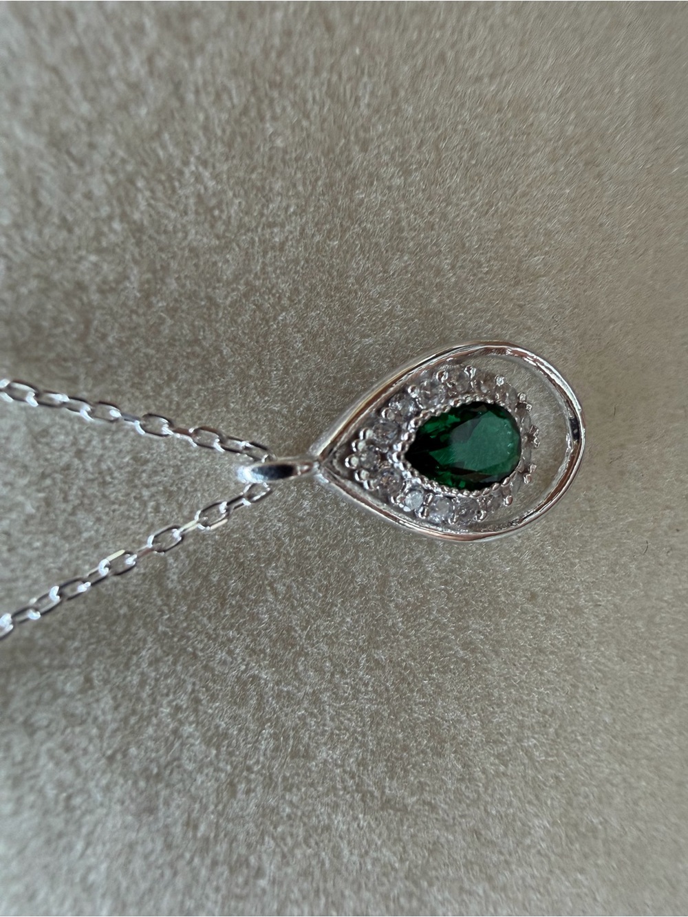 Emerald Teardrop Pendant Necklace - Women Jewelry